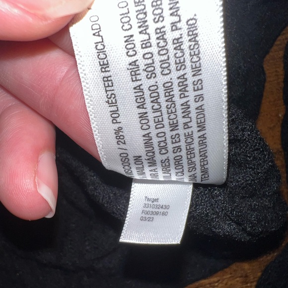 Wild Fable Black Long Sleeve Mock Neck Crop Top w Thumb Holes Size S - Picture 11 of 14